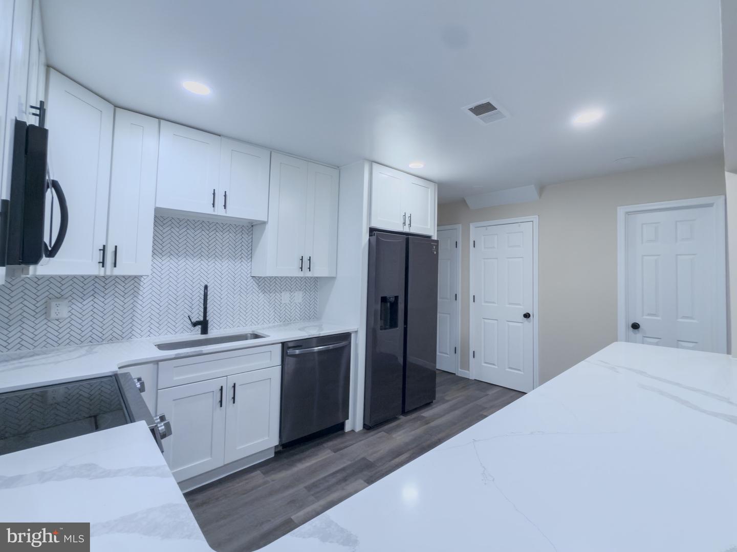 8948 Mcdowell Cmn Property Photo 9