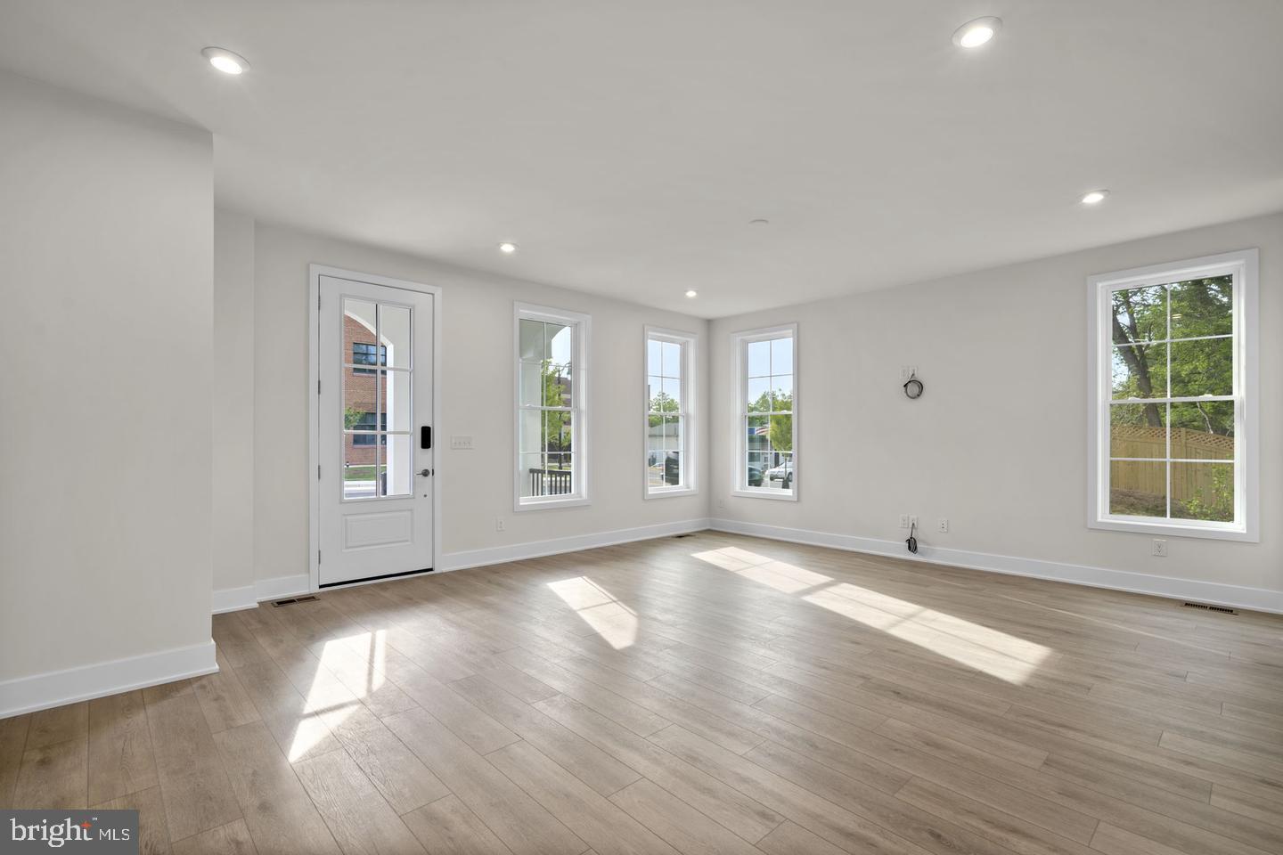 3 Grant Ave #taylor 28-r2 Property Photo 7