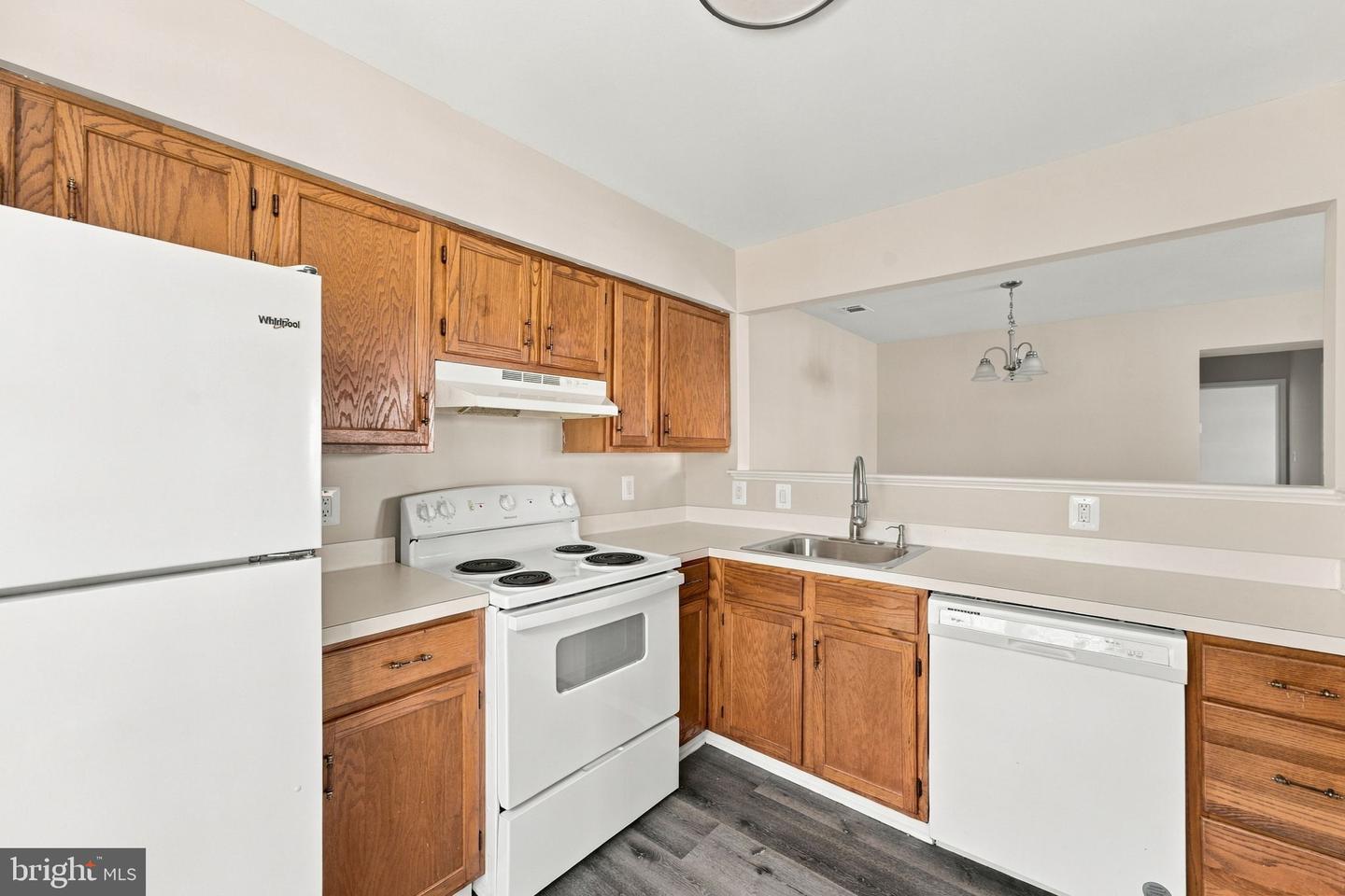 9454 Scarlet Oak Dr Property Photo 12