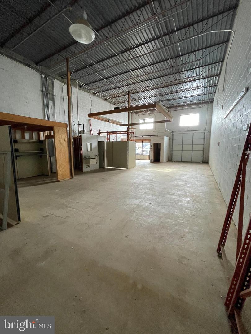 9203 Enterprise Ct #s Property Photo 3