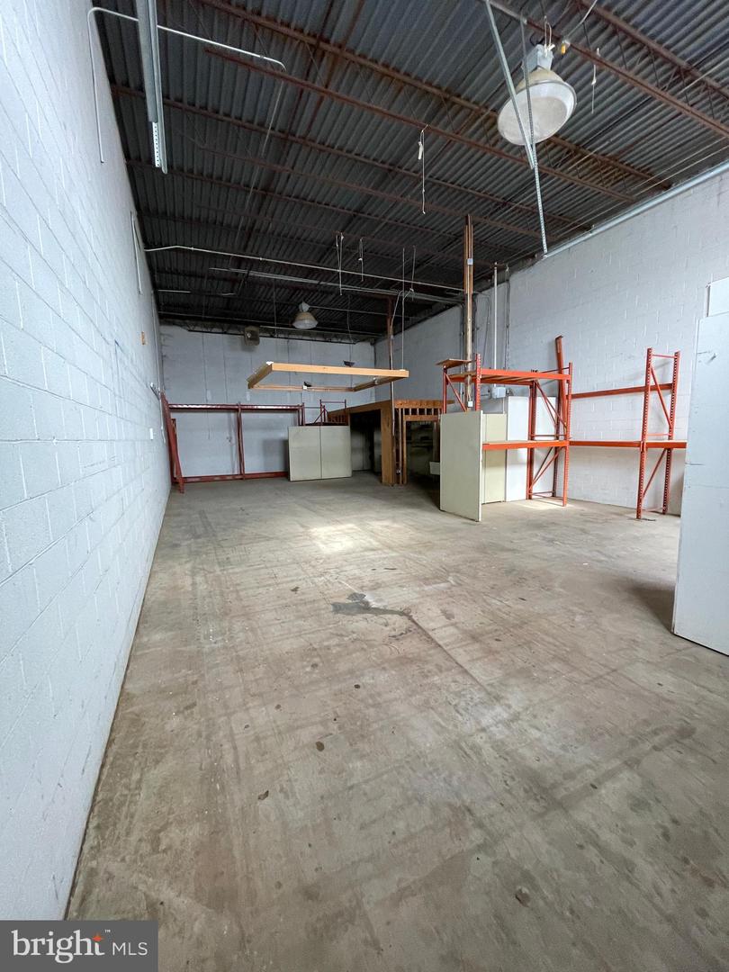 9203 Enterprise Ct #s Property Photo 4