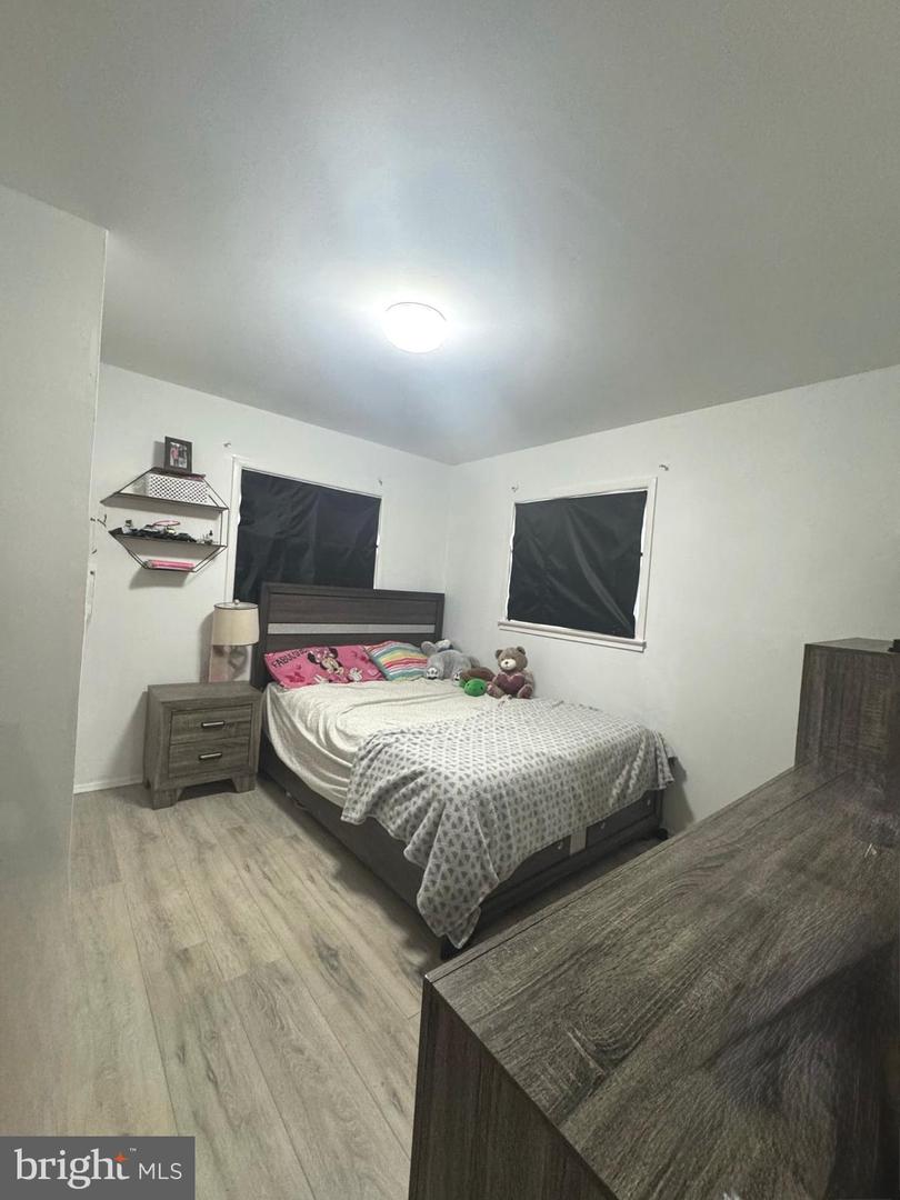 107 Luxor St Property Photo 11