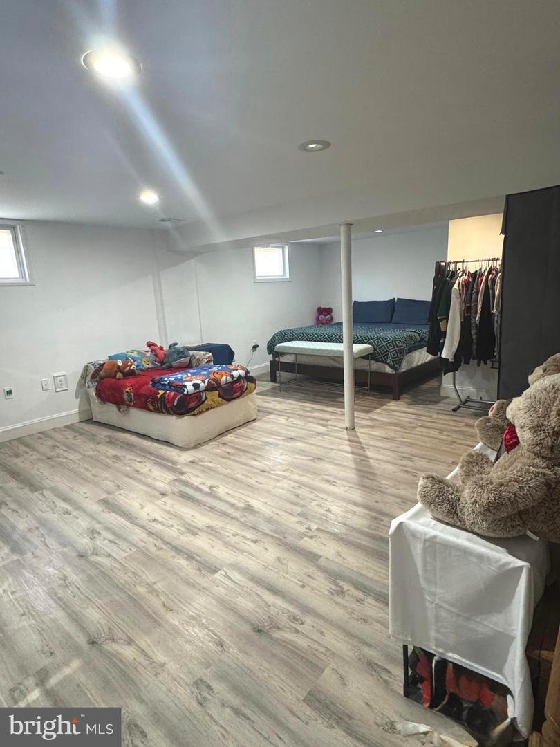 107 Luxor St Property Photo 19