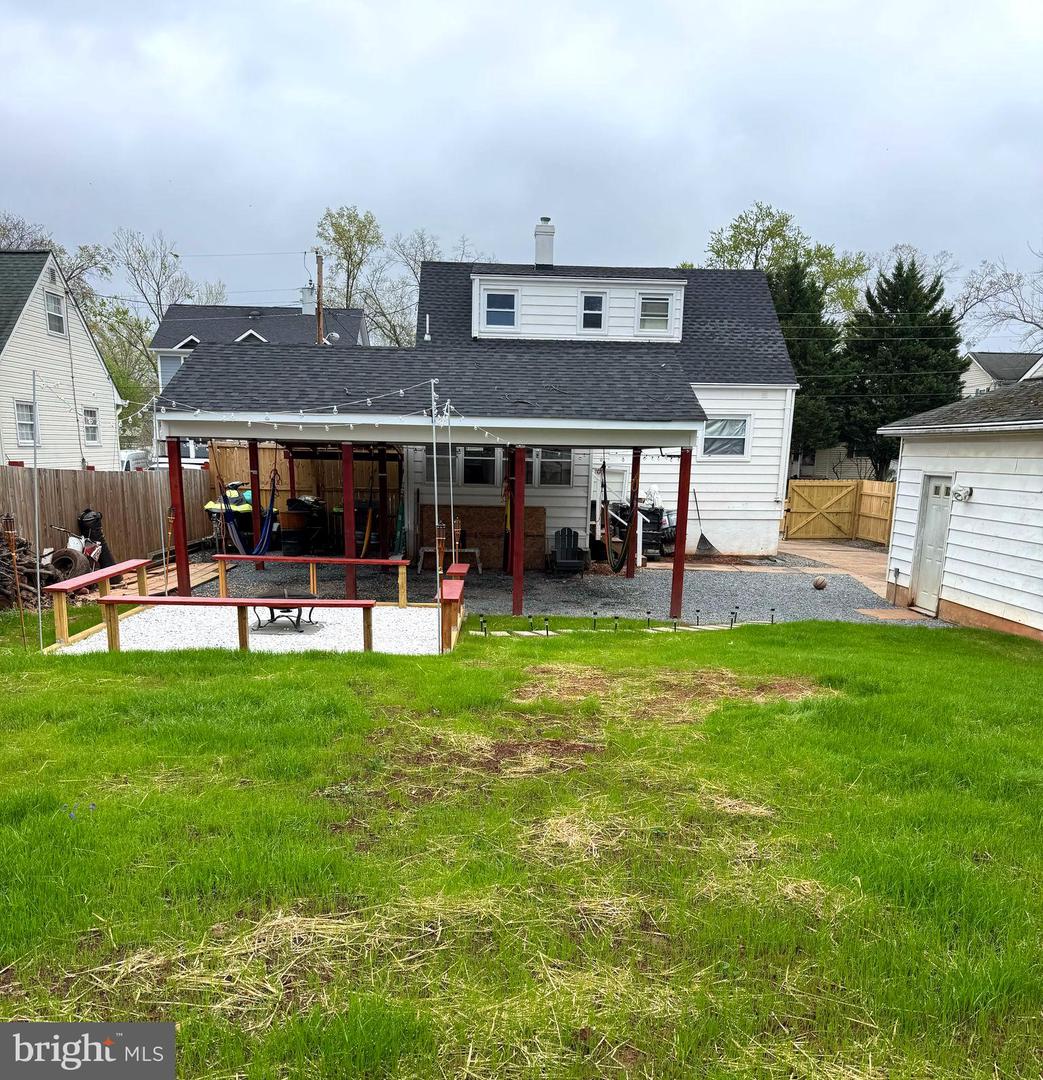 107 Luxor St Property Photo 25