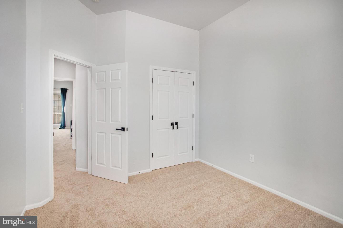 9511 Walker Way Property Photo 26