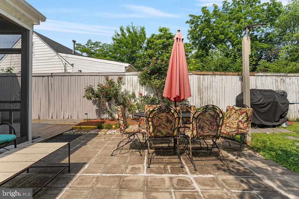 112 Polk Dr Property Photo 38