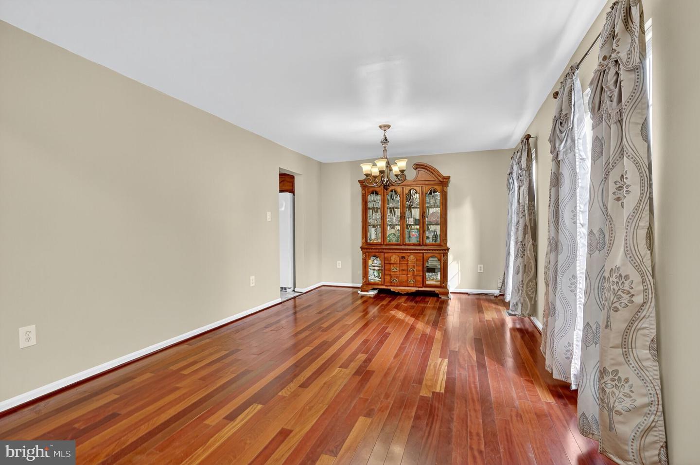 9225 Stephanie St Property Photo 11