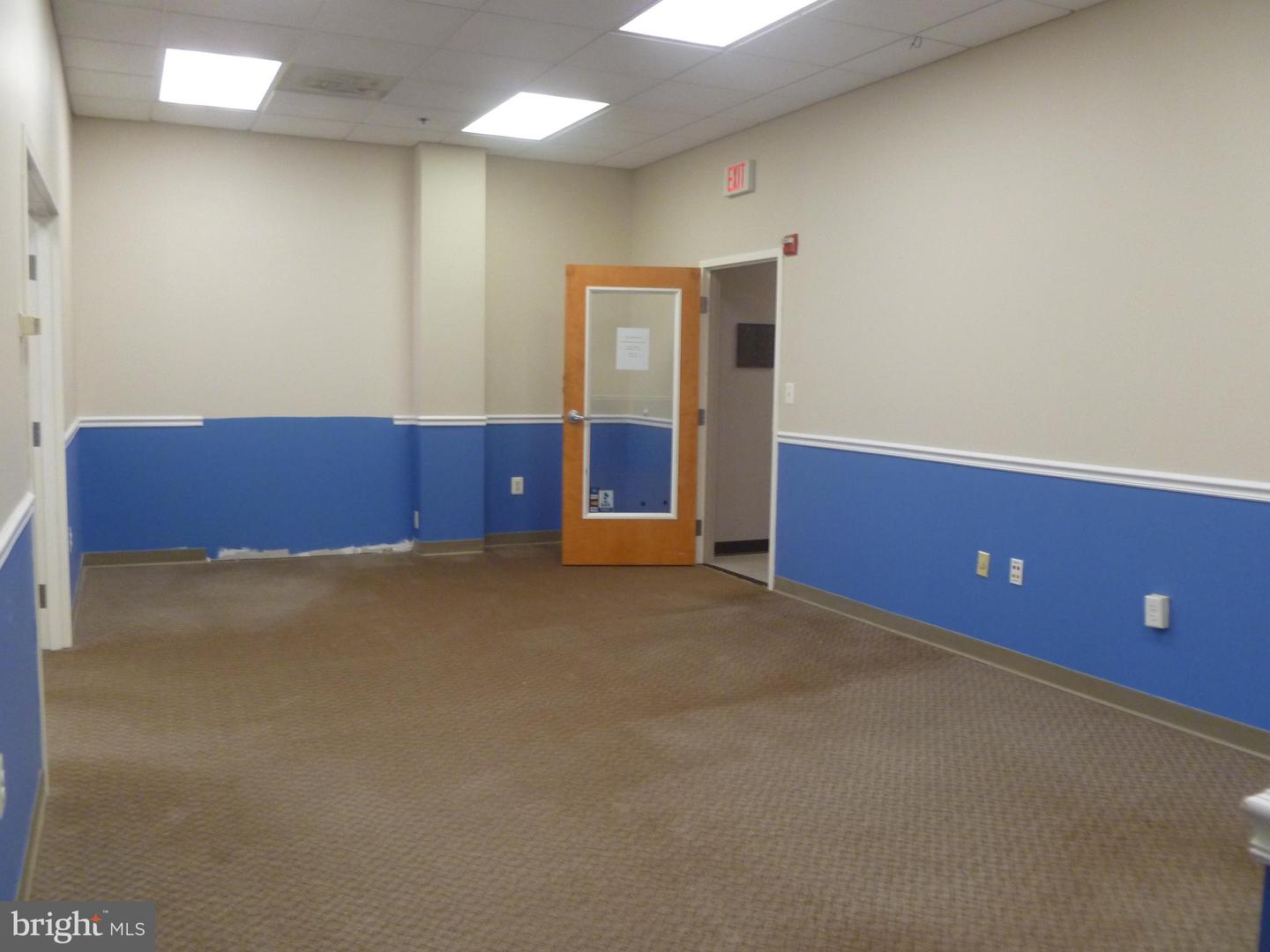 9110 Railroad Dr #210 Property Photo 2