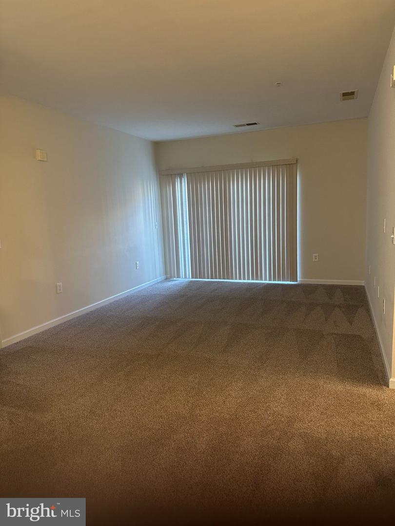 9712 Handerson Pl #102 Property Photo 4