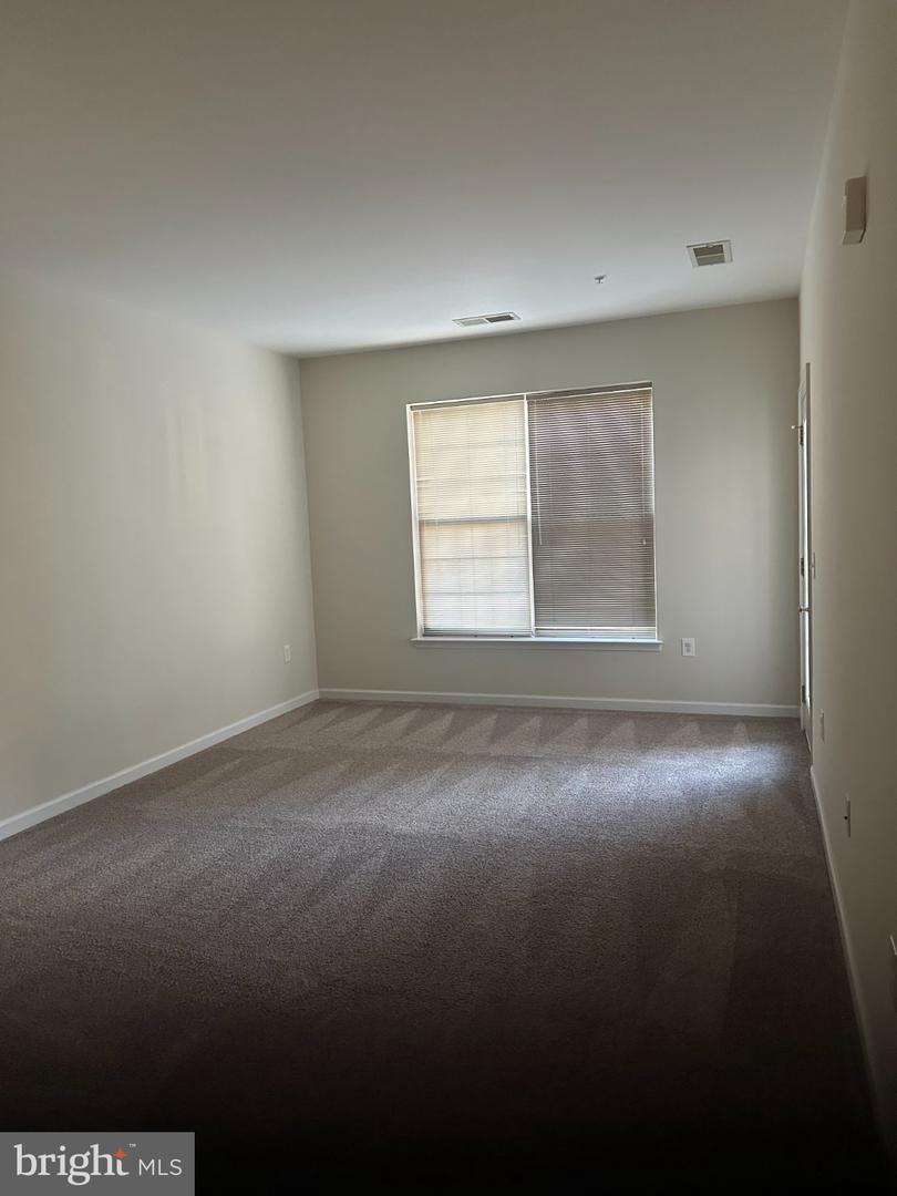 9712 Handerson Pl #102 Property Photo 5