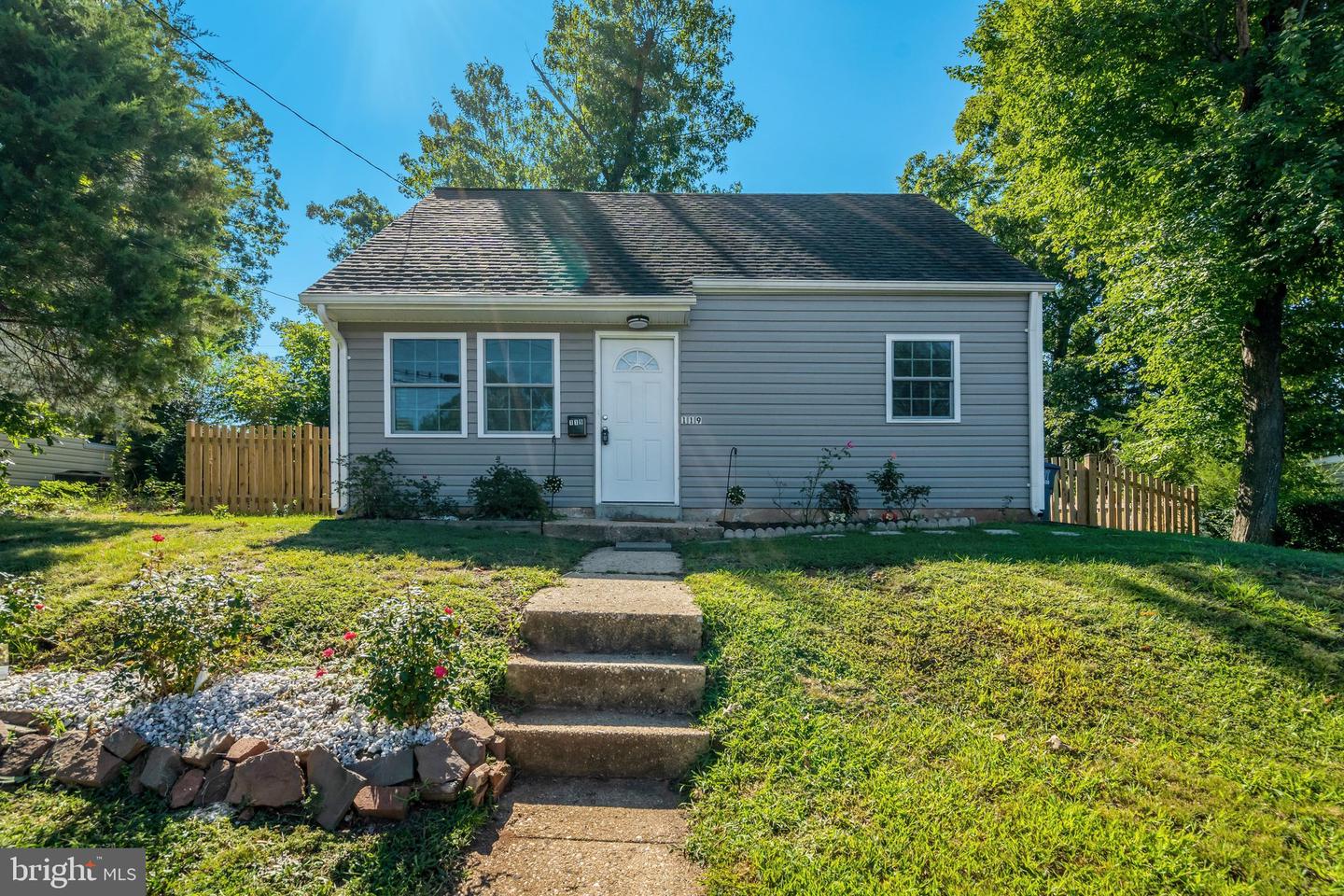 119 Colburn Dr Property Photo 1