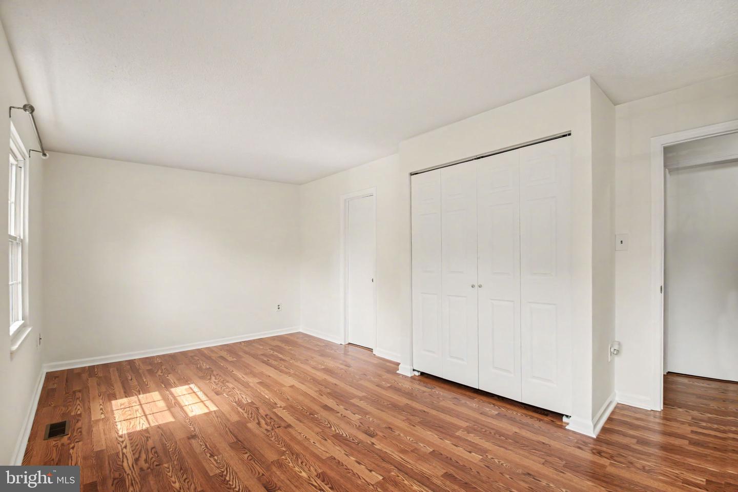 8526 Englewood Ct Property Photo 16