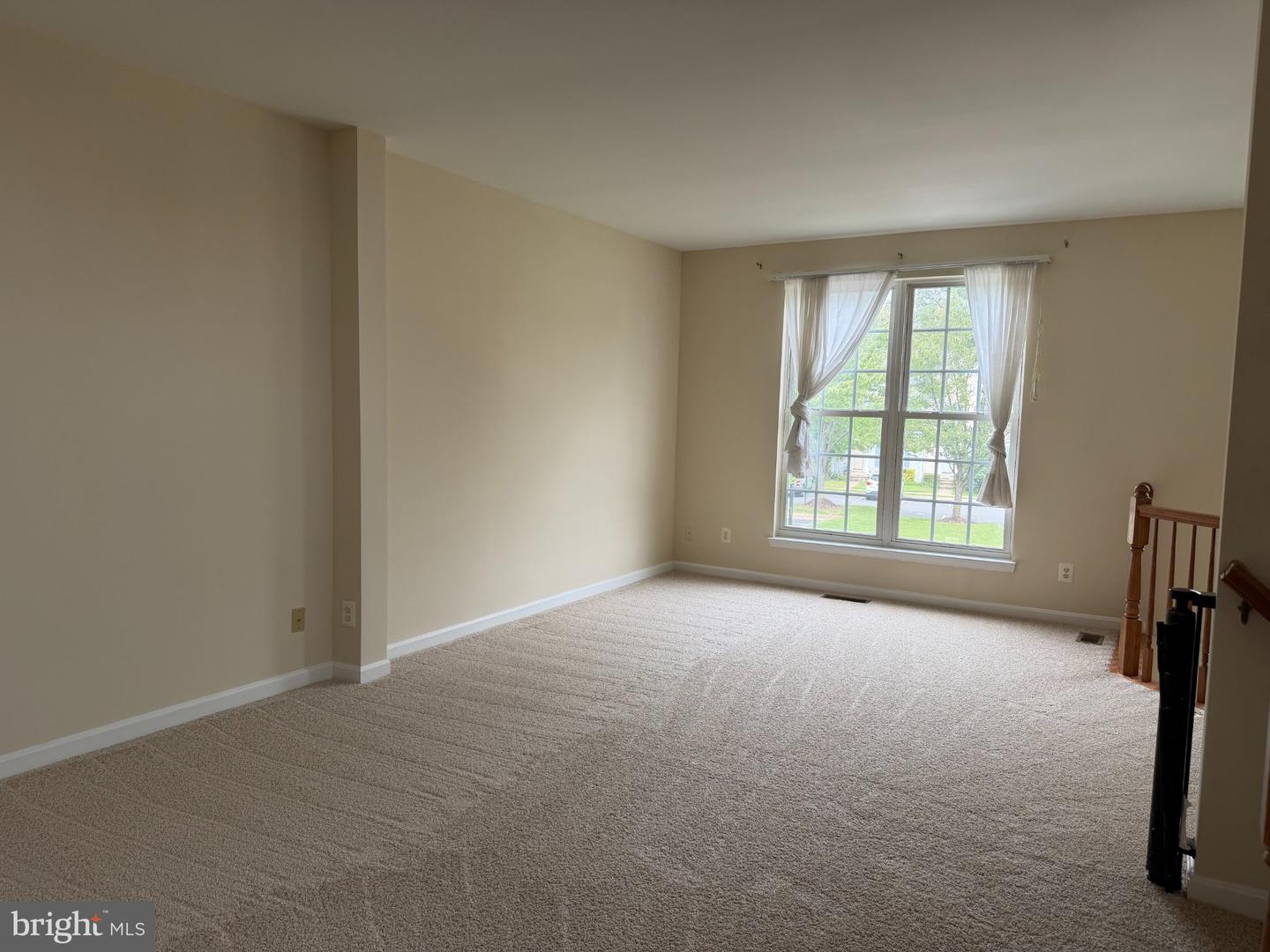 9400 Silver Meteor Ct Property Photo 6