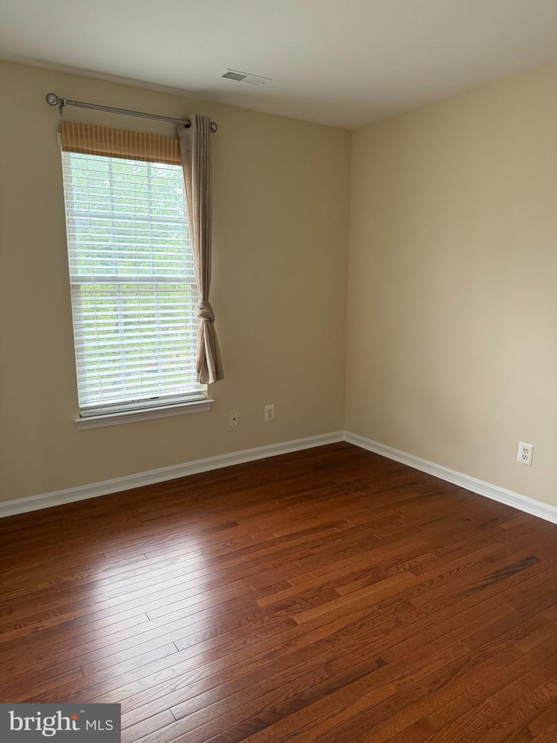 9400 Silver Meteor Ct Property Photo 9