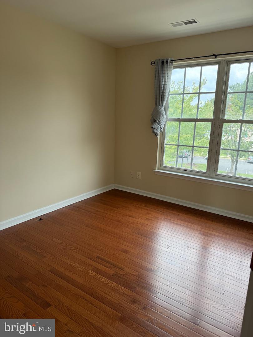 9400 Silver Meteor Ct Property Photo 10