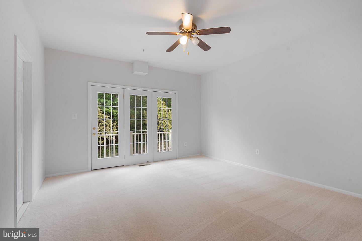 9606 Wigfall Way Property Photo 15