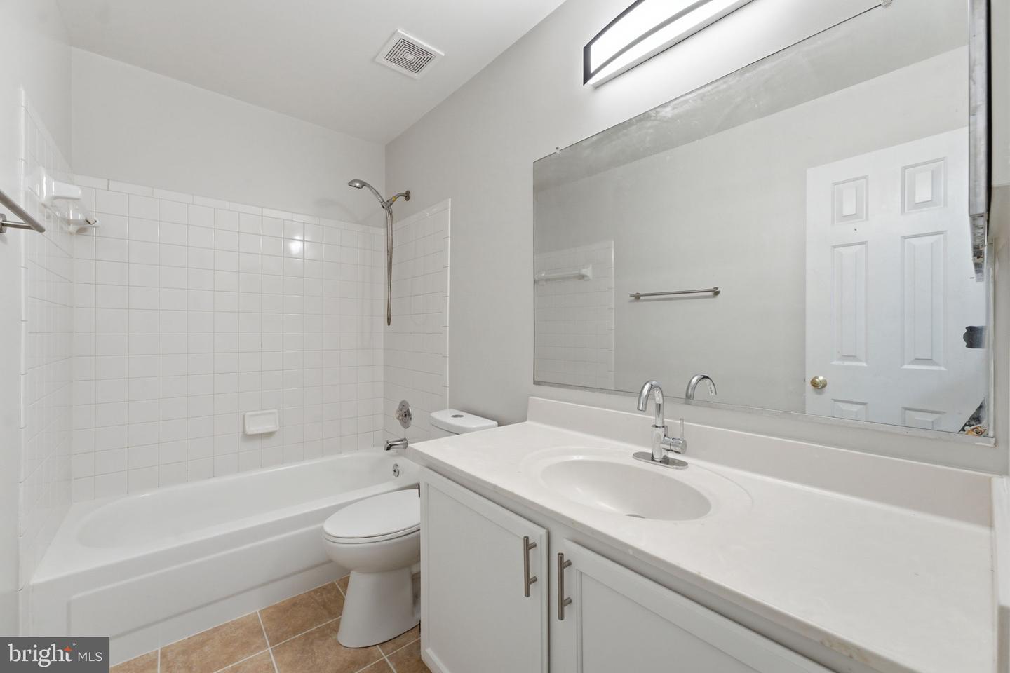 302 Moseby Ct Property Photo 23