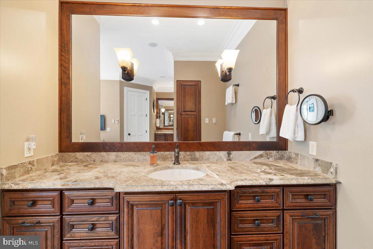 4255 Fortress Dr Property Photo 46