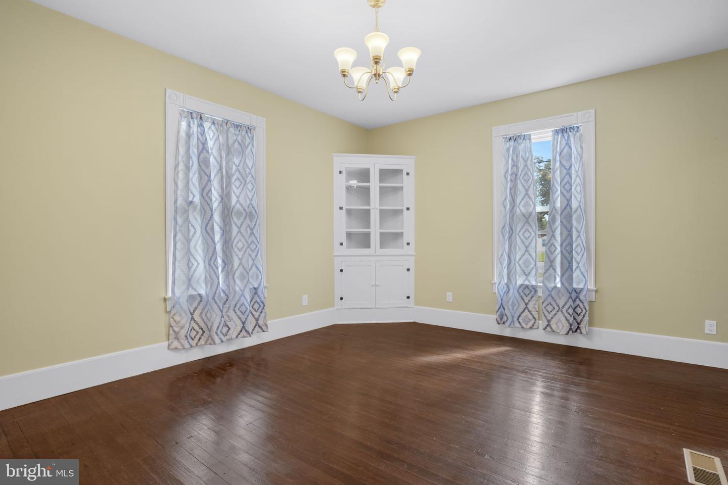 2508 Main St Property Photo 10