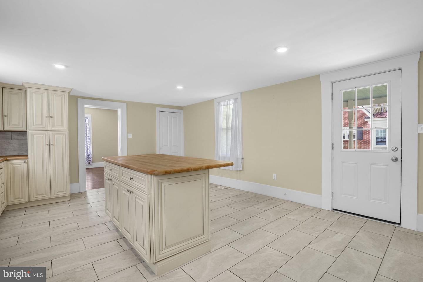 2508 Main St Property Photo 16