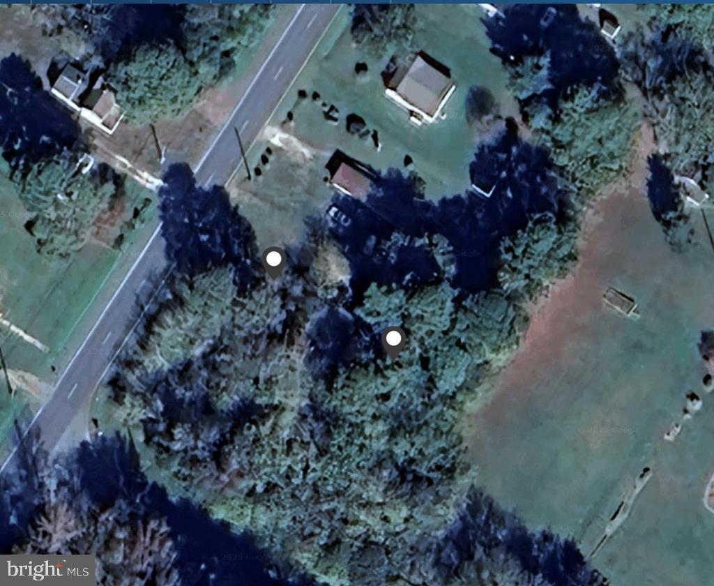 6185 Bayside Rd Property Photo 1