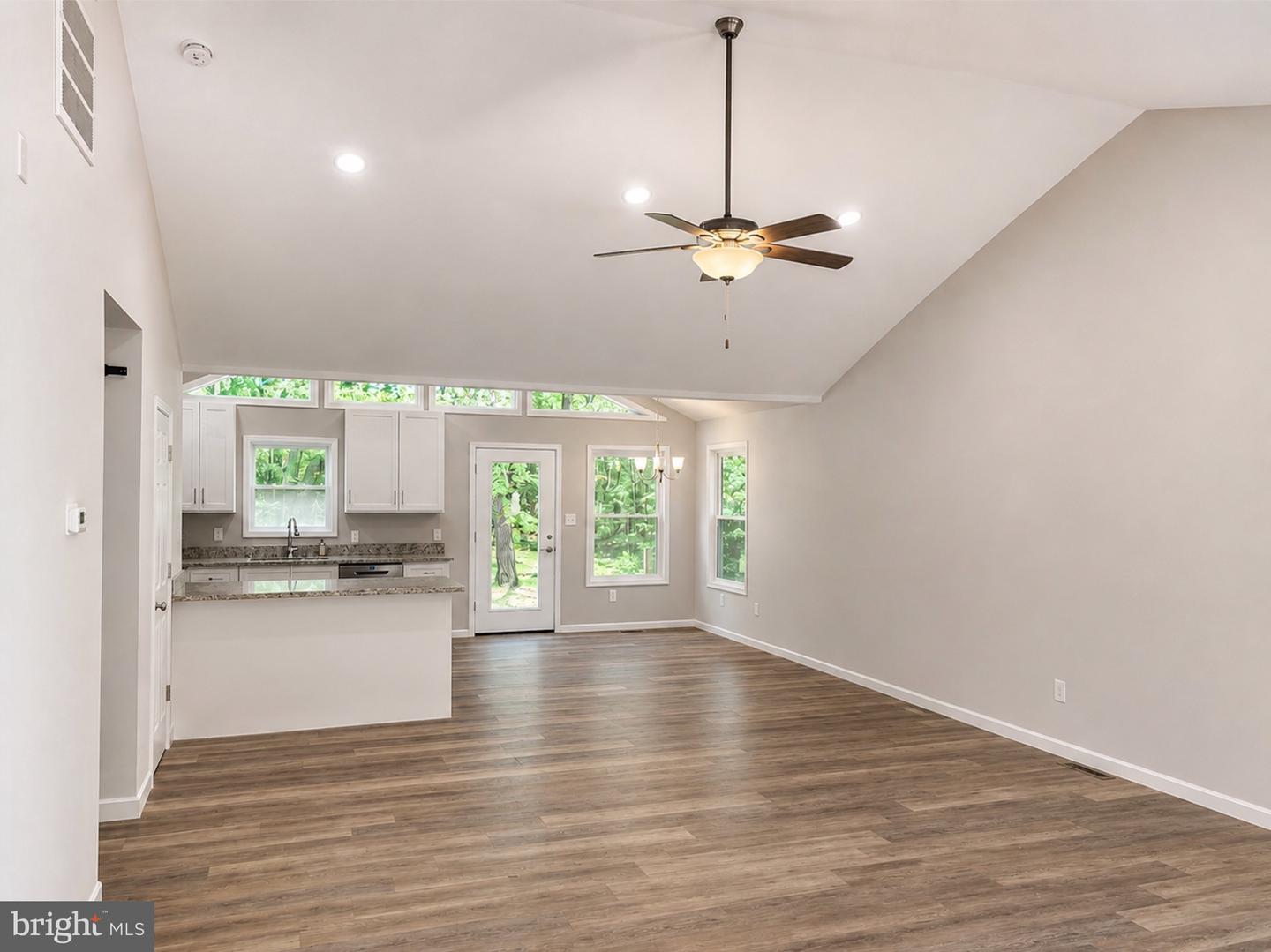 12199 Tower Way Property Photo 2