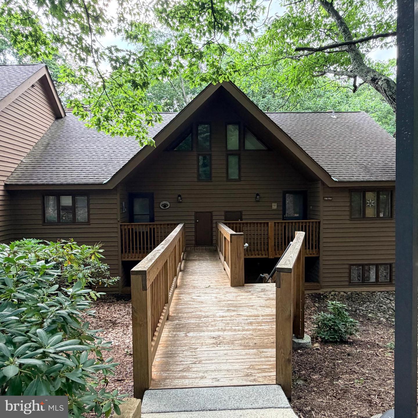 758 Laurelwood #758 Property Photo 1
