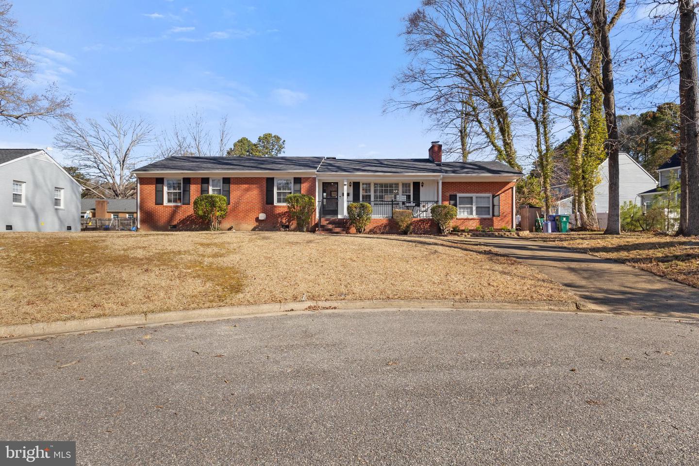 Menchville Real Estate Listings Main Image