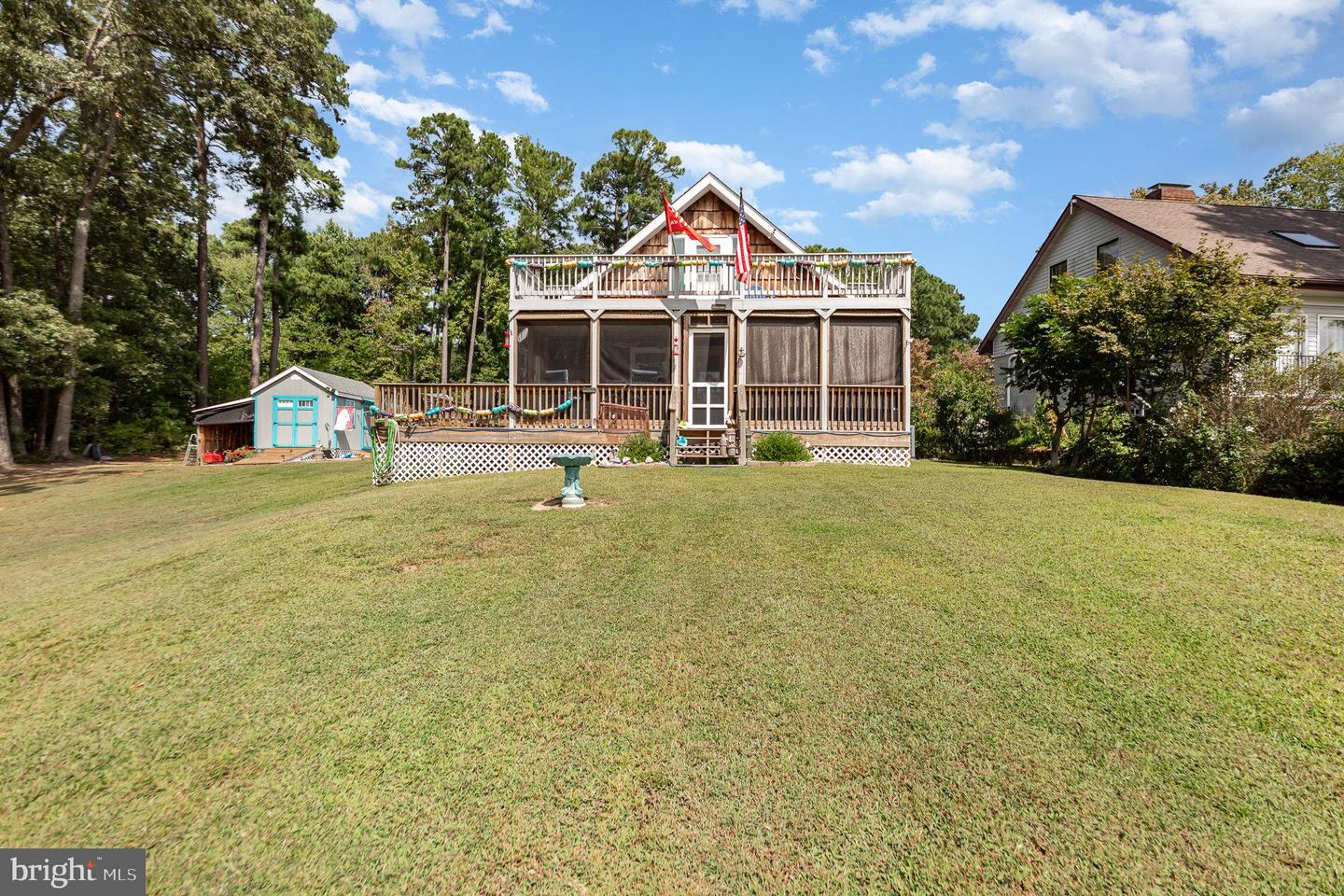 300 Maple Ln Property Photo 31