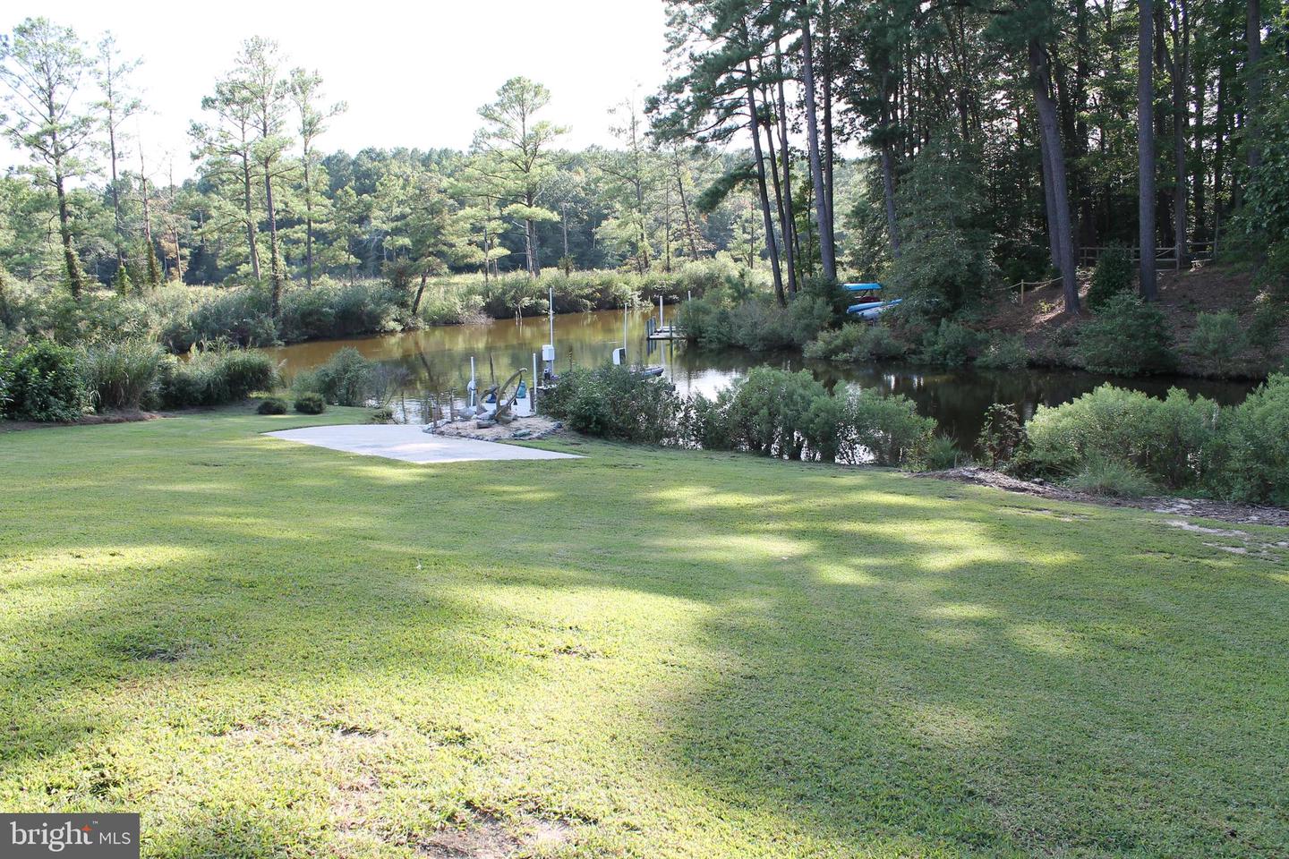 300 Maple Ln Property Photo 33