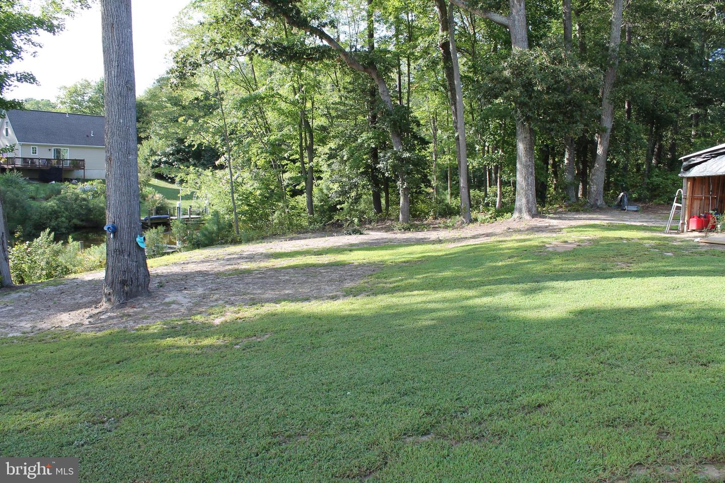 300 Maple Ln Property Photo 47