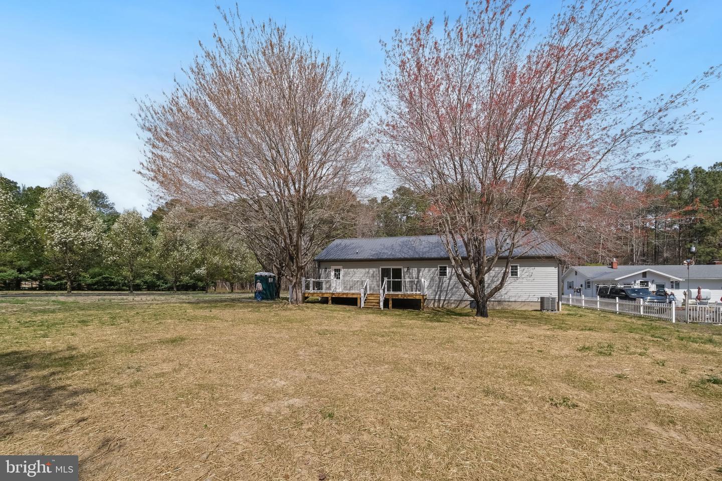 646 Sandy Point Rd Property Photo 5