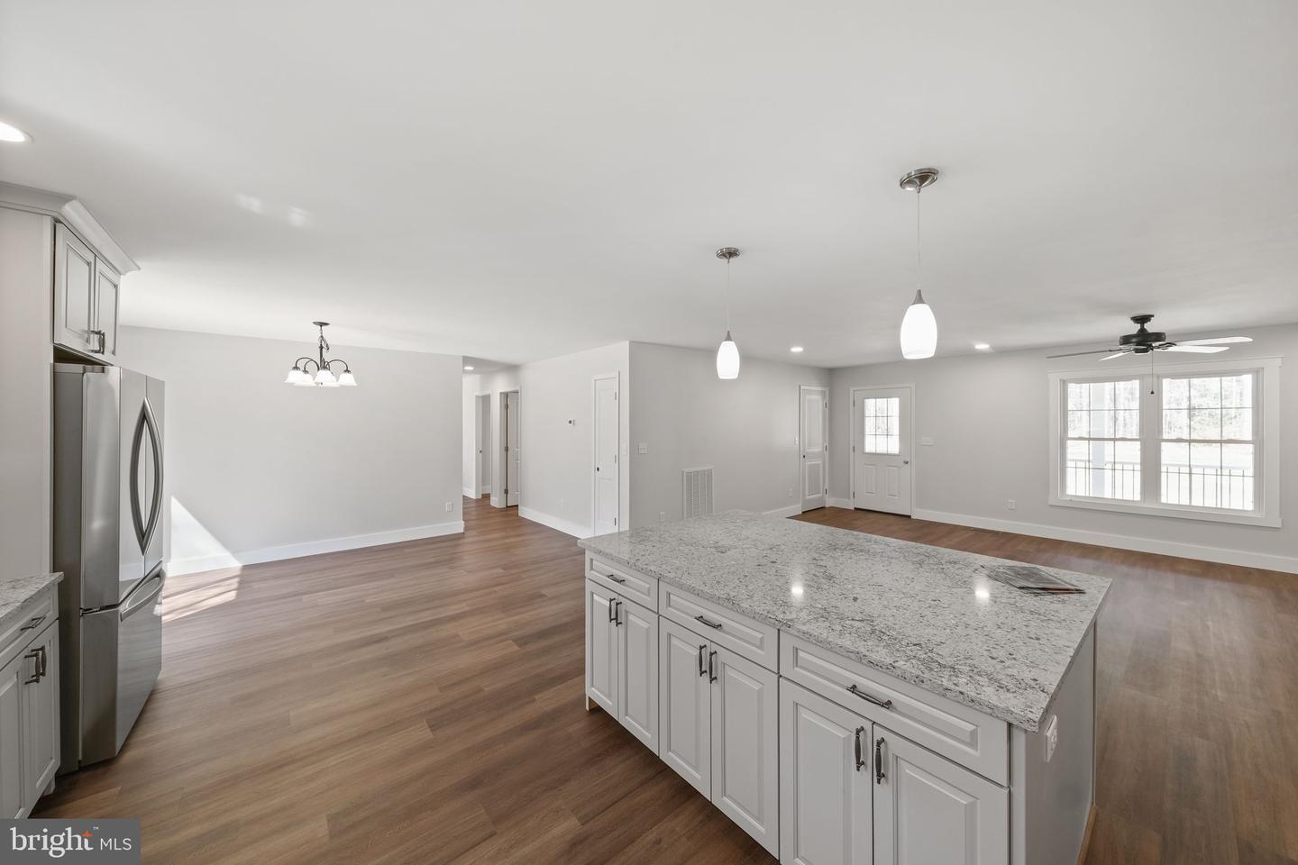 646 Sandy Point Rd Property Photo 10