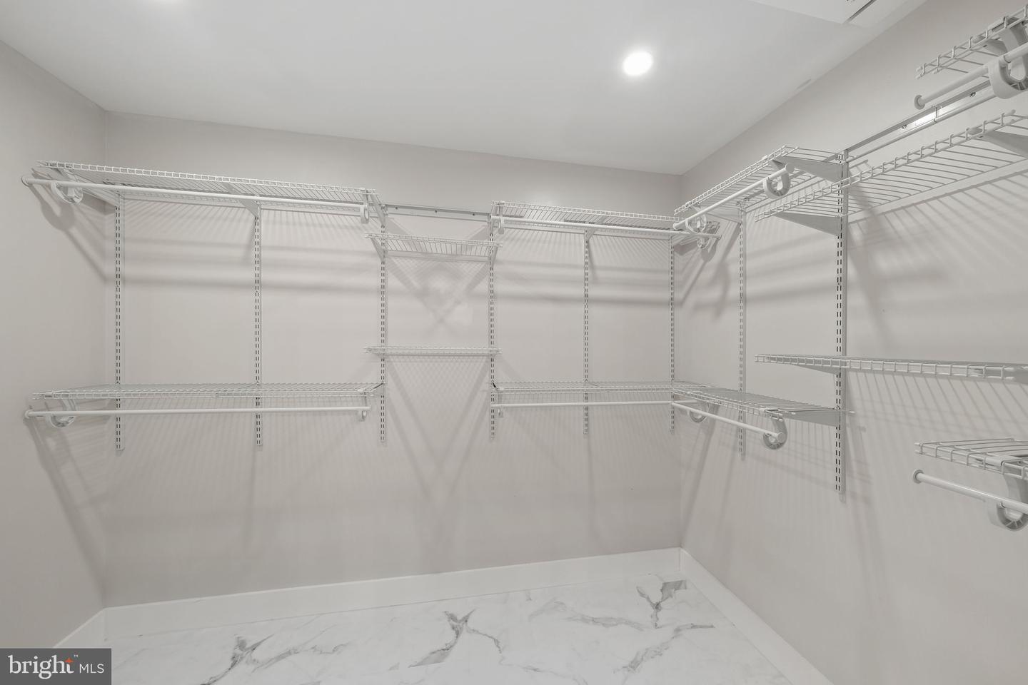 646 Sandy Point Rd Property Photo 25