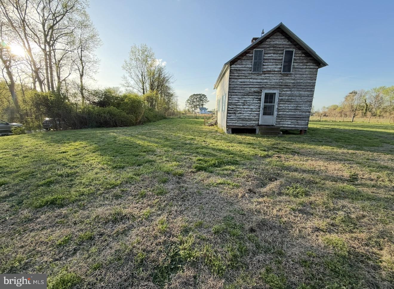 1710 Folly Rd Property Photo 3