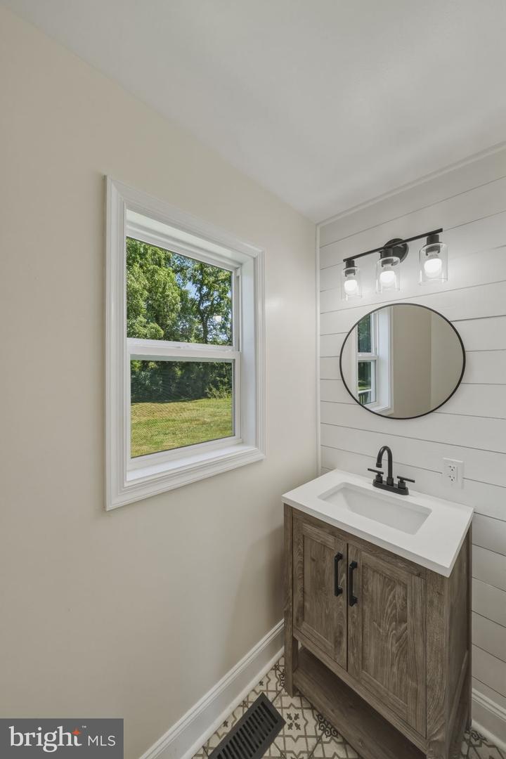 2426 Hampton Hall Rd Property Photo 30