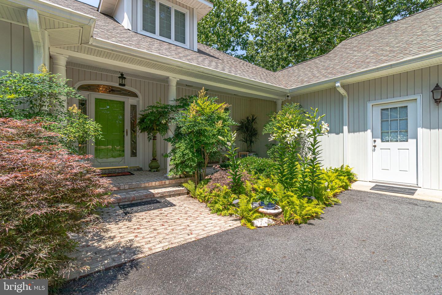 100 Ferry Point Rd Property Photo 6