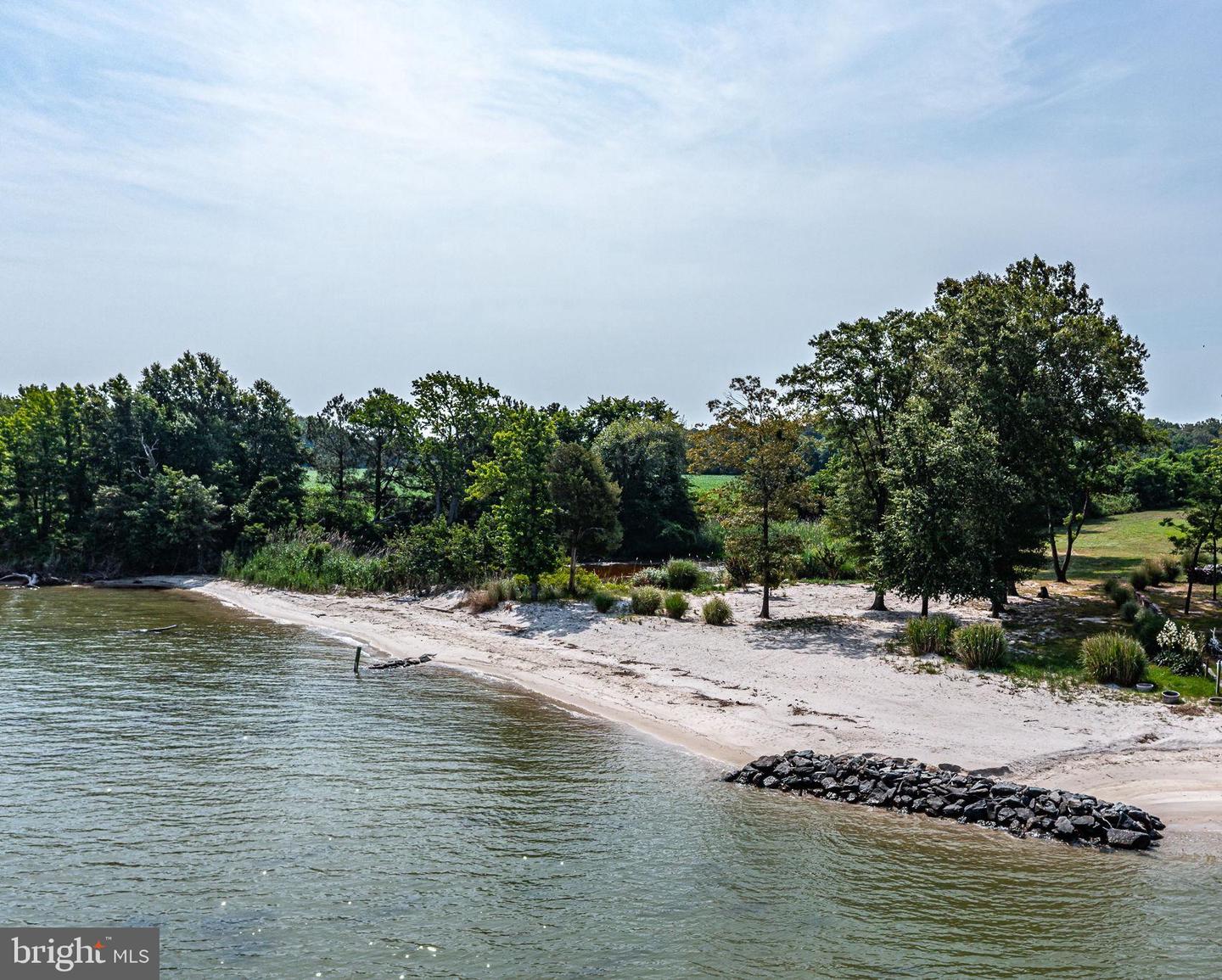 00 PINE POINT DR