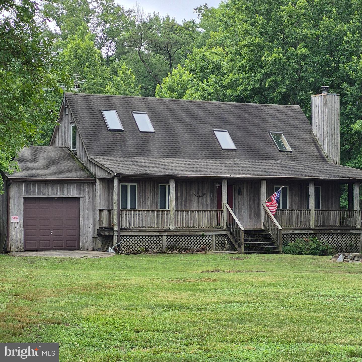 90 Fountain Ln Property Photo 1