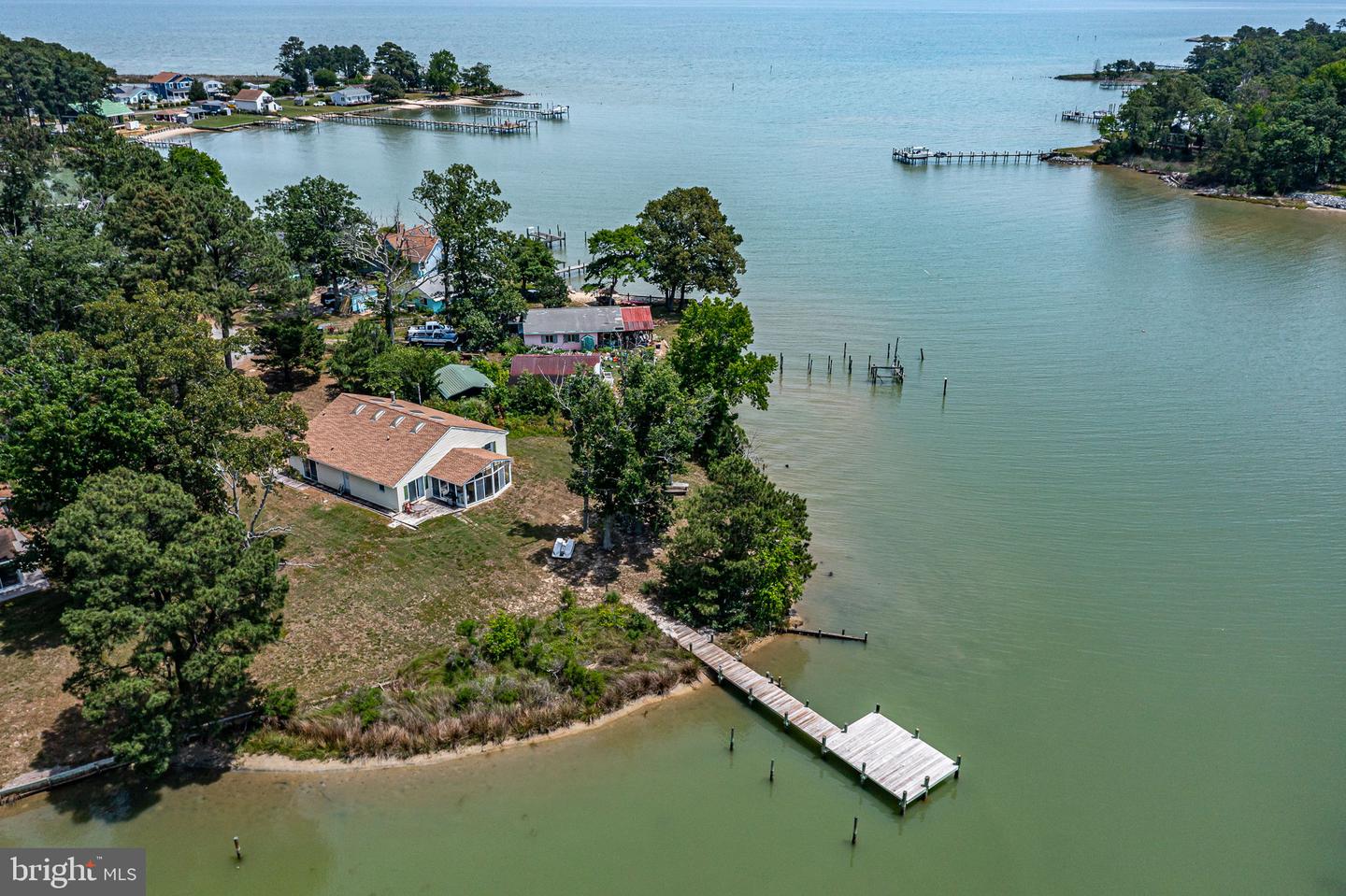 96 Potomac Shore Dr Property Photo 1