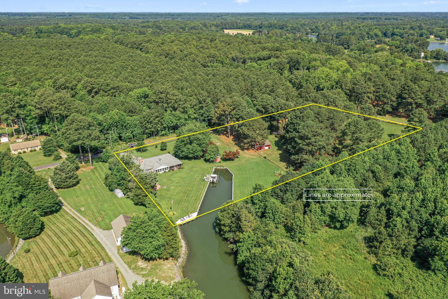 77 Kent Cove Rd Property Photo 4