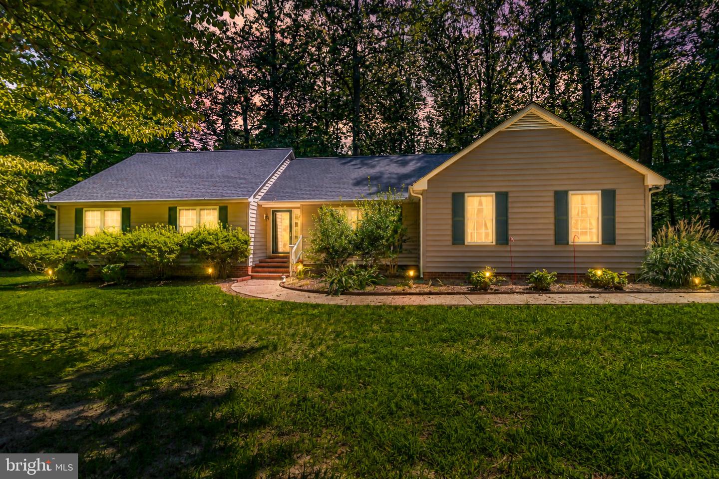 650 Canvasback Ln Property Photo 2