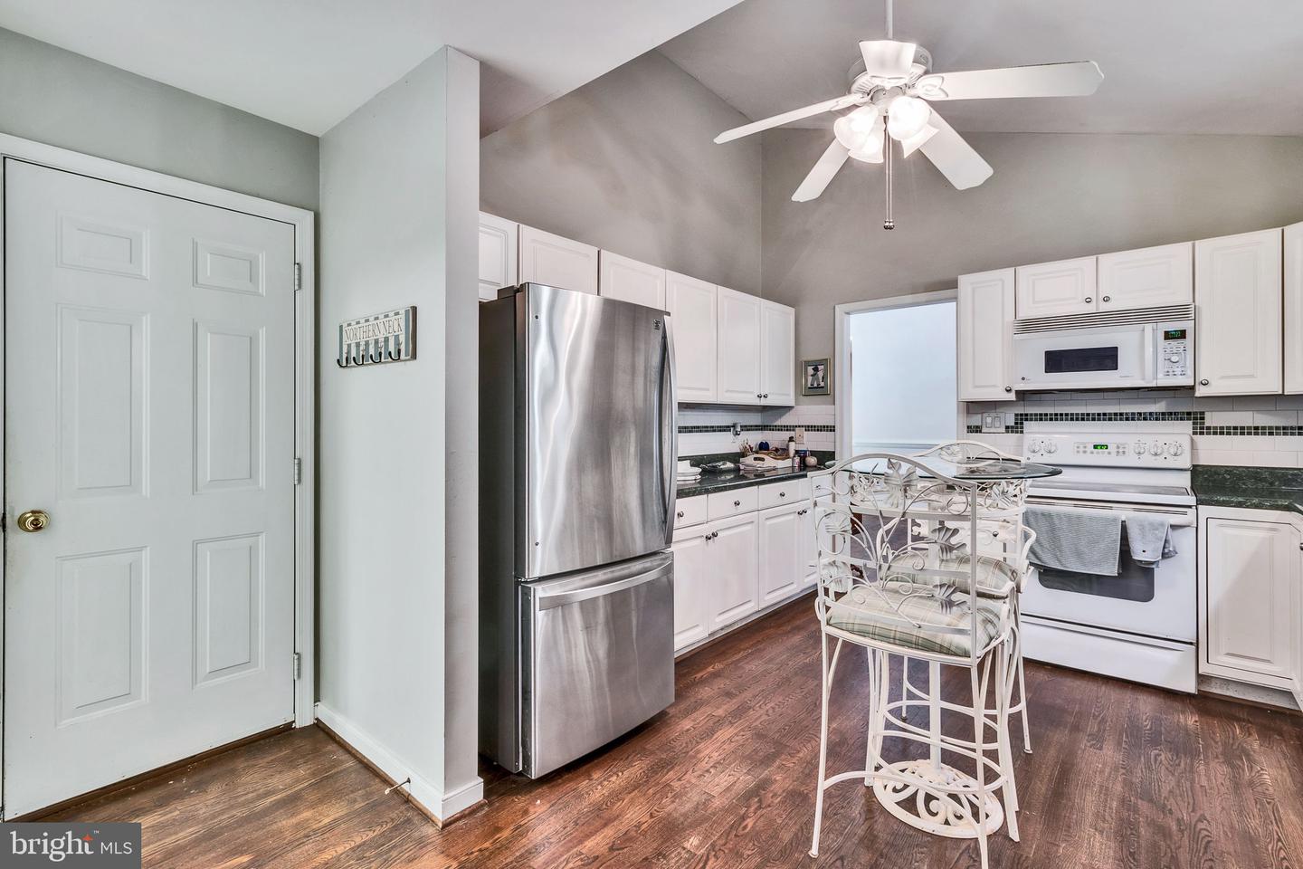 650 Canvasback Ln Property Photo 6