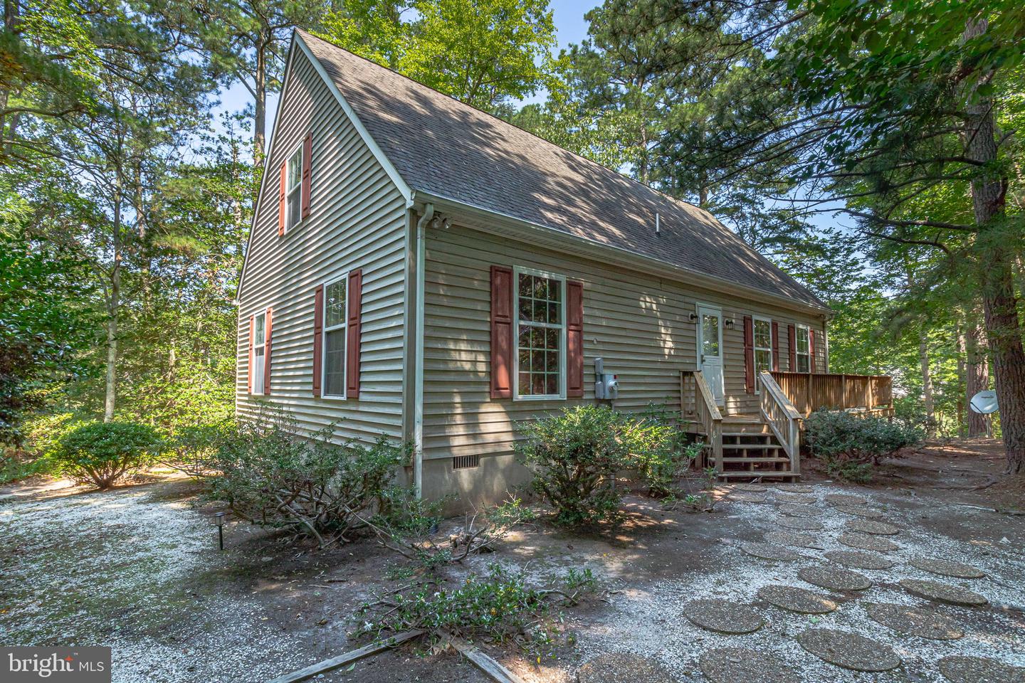 105 Emerald Cove Rd Property Photo 1