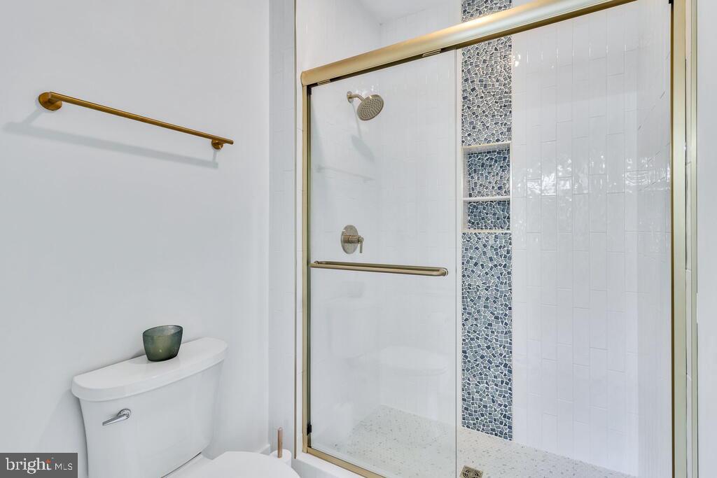 107 Galway Dr Property Photo 40