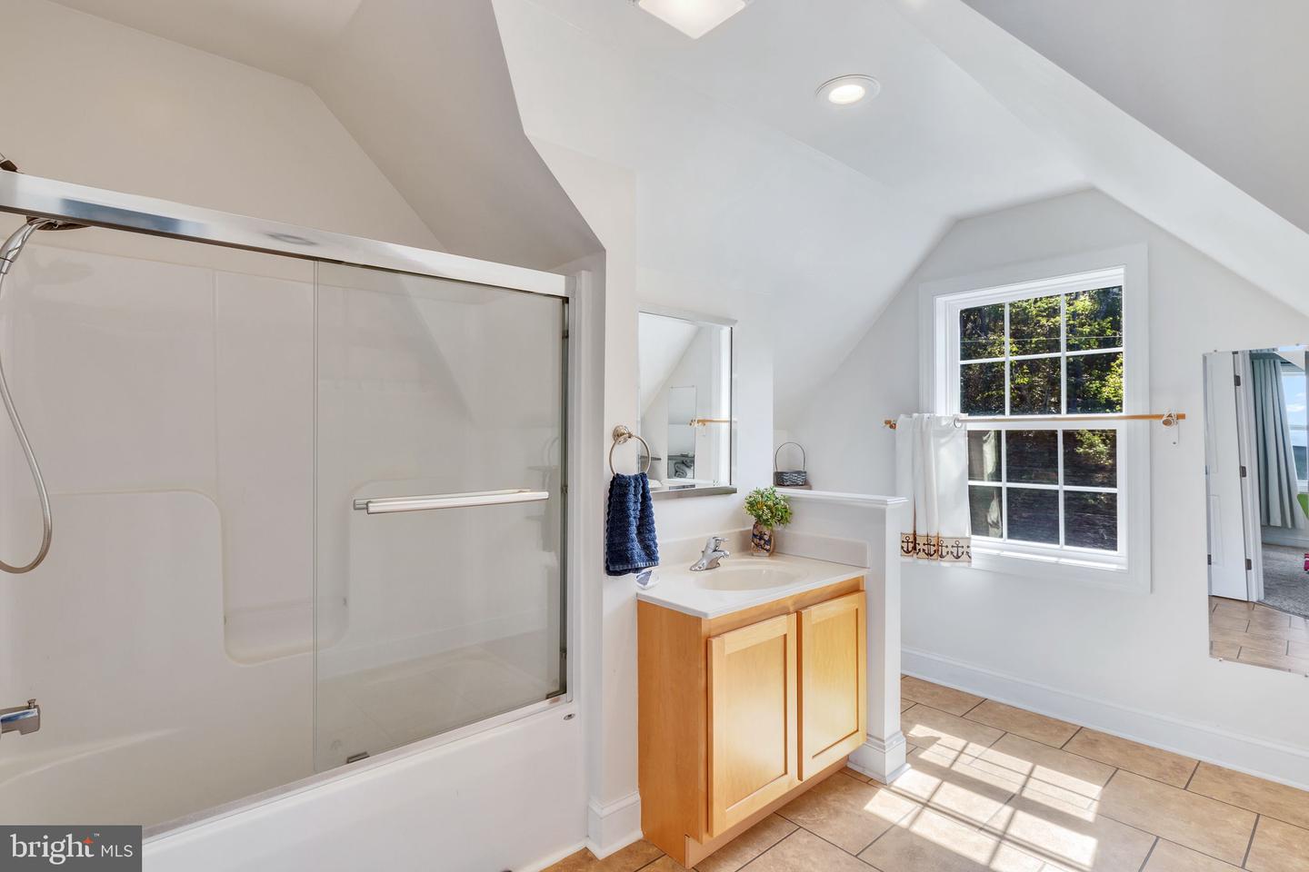 188 Fleet Rd Property Photo 45