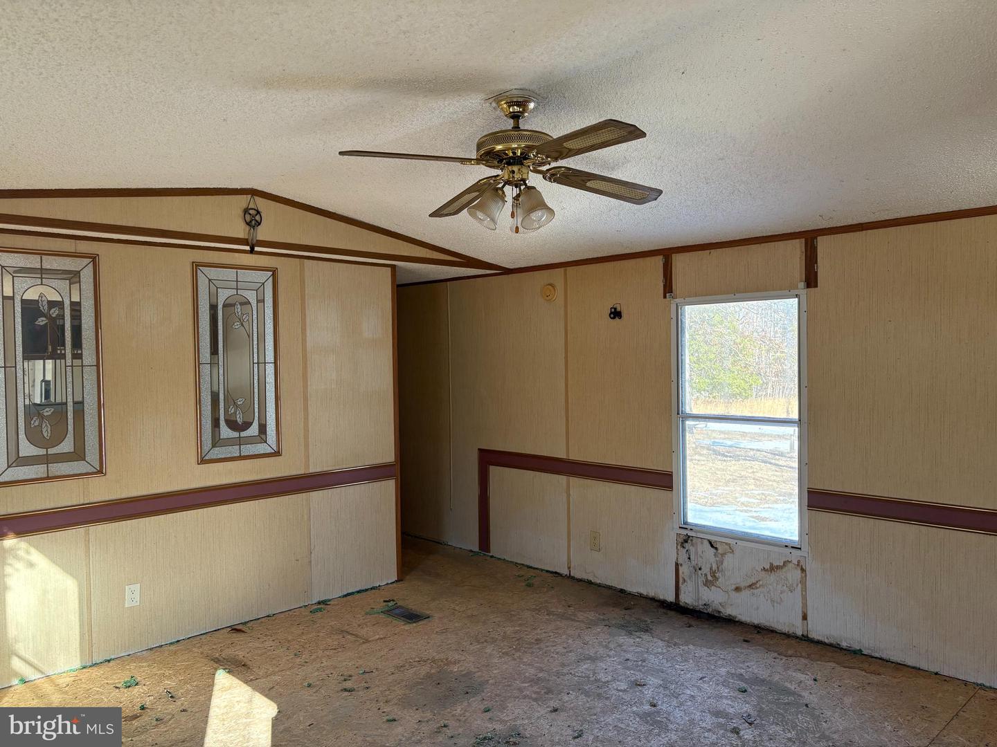 12307 Spring St Property Photo 3