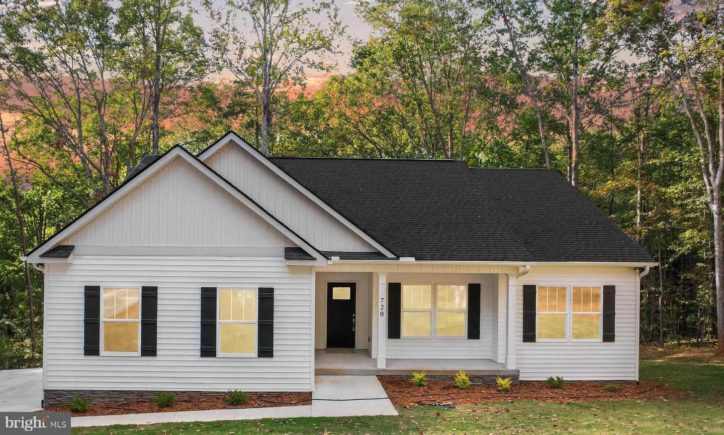 20184 Bennetts Way Property Photo
