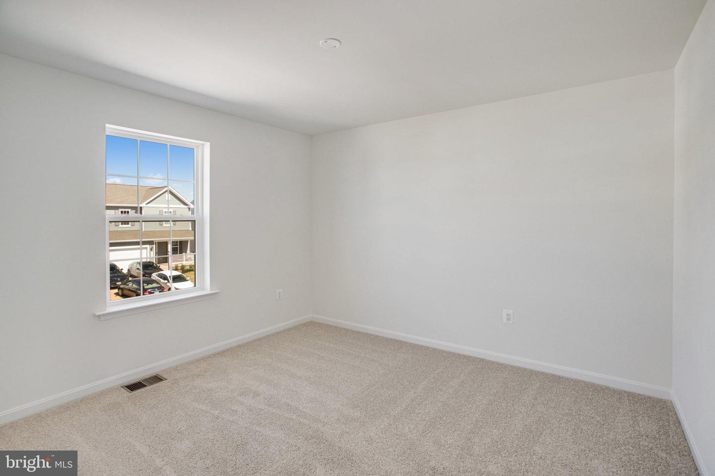 608 Clover Ln Property Photo 9