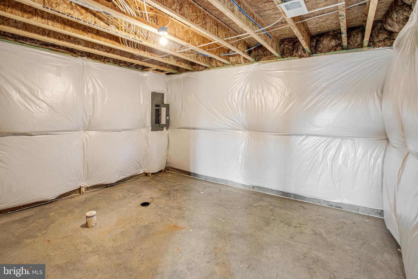 608 Clover Ln Property Photo 22